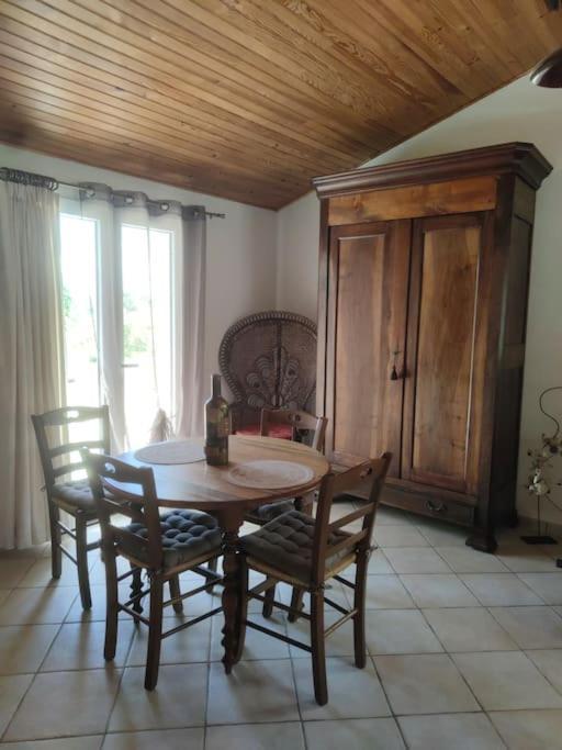 Sous Le Chateau Montaut (Ariege) Exterior foto