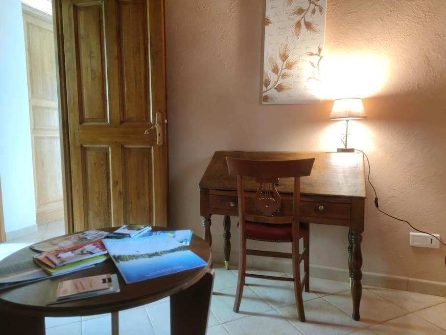 Sous Le Chateau Montaut (Ariege) Exterior foto